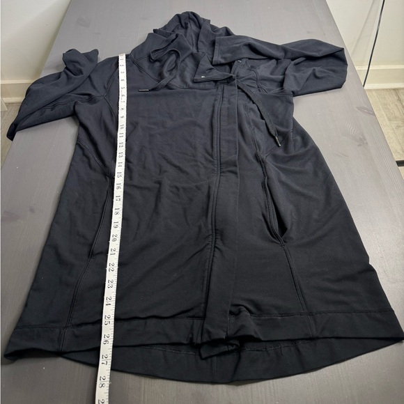 Lululemon Coast Easy Wrap - Black - Picture 9 of 10